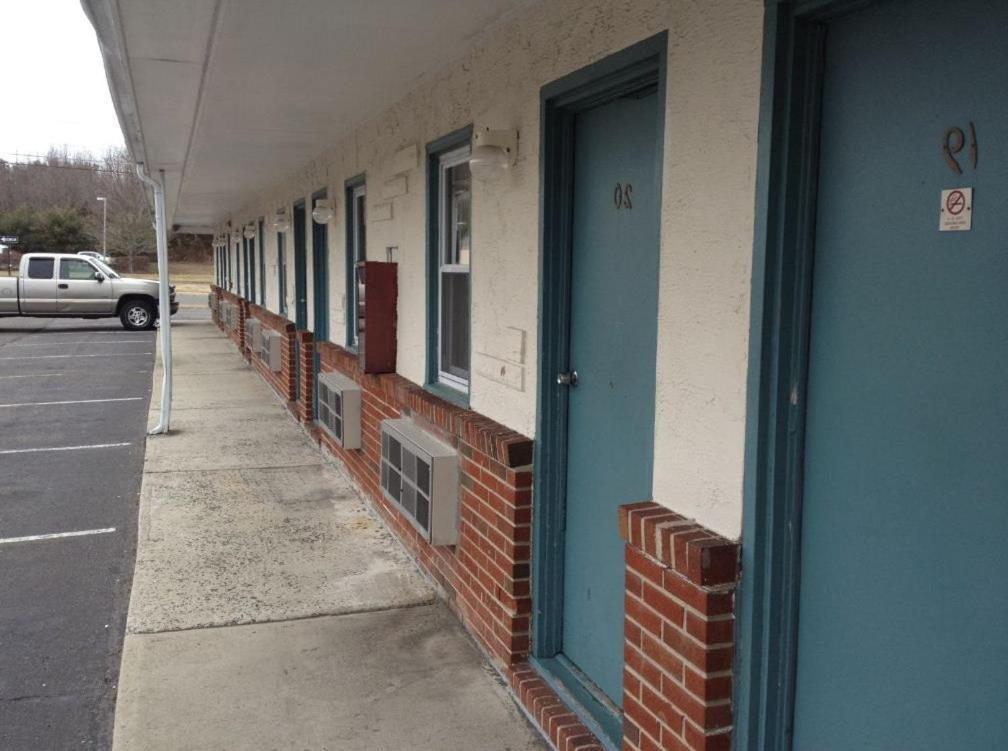 Budget Inn Wrightstown Exterior foto